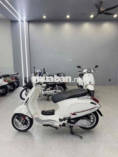 VespaSprint 125Abs 2018 trắng rin siêu mới