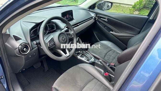 Mazda 2 2019 Premium Sedan - nhập khẩu thái lan