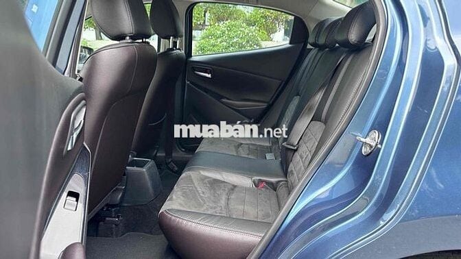 Mazda 2 2019 Premium Sedan - nhập khẩu thái lan