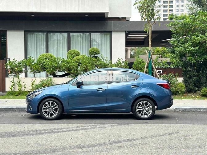 Mazda 2 2019 Premium Sedan - nhập khẩu thái lan