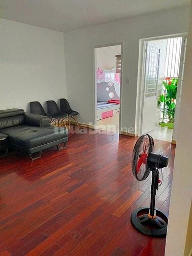 Chung cư Lý Chính Thắng, P9, Q3: 2p ngủ rộng, máy lạnh, 74m2, 9tr/th