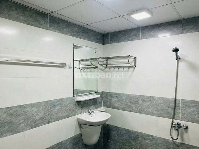 Chung cư Lý Chính Thắng, P9, Q3: 2p ngủ rộng, máy lạnh, 74m2, 9tr/th