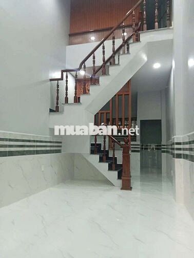 nhà mới xây ngay công viên ht13 ô tô đậu cửa hẻm 6m, có 1 máy lạnh