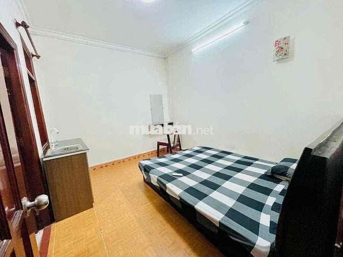 PHÒNG ĐẦY ĐỦ TIỆN ÍCH , MÁY LẠNH MỚI