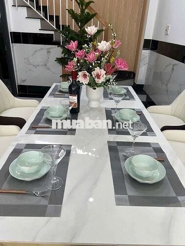 Bán nhà đường Nguyễn Ảnh Thủ hxh ,4×12 , 4tầng,shr.