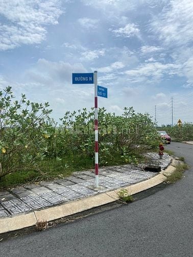 Bán lô đất biệt thự kế bên Melosa Khang Điền Q9 dt 9 x 21m giá 35 tr