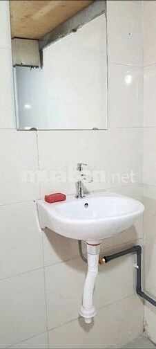 Cho thuê cửa hàng 28m2 ở phố Giáp Nhị, gần trường tiểu học, chợ