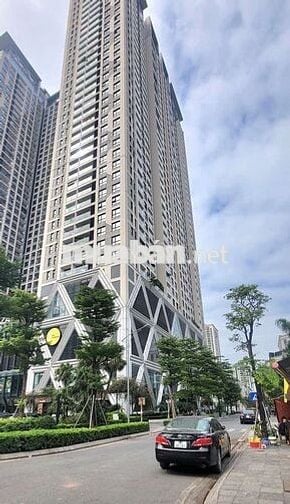 Bán Siêu phẩm The Zei. DT 102m gồm 2pn, 2wc. Full nội thất. Bán Siêu phẩm The Zei. DT 102m gồm 2pn, 2wc. Full nội thất.