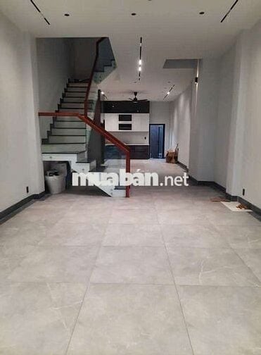 Nhà mới xây 4,5 x 20 có 4pn 5wc đường trước nhà 10 mét