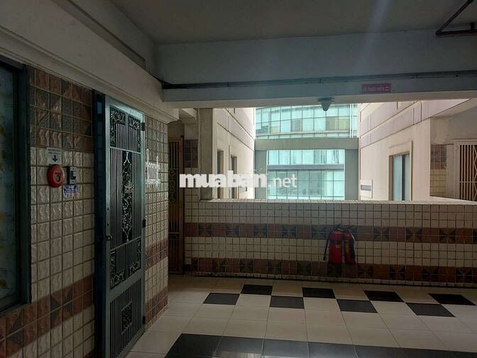 Bán cc H1 Hoàng Diệu view Q1 pháo hoa