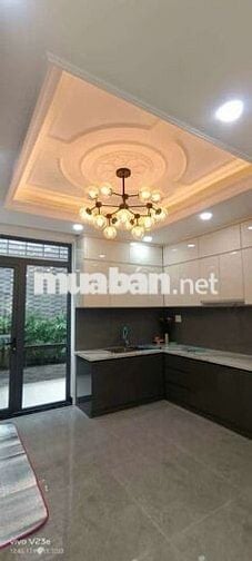 Nhà mới đẹp y hình 4 x 18 có 4pn 5wc sân thượng =giáp quận 6 tân phú