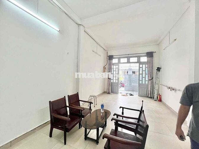 Nhà 4x16m 1Lầu Đúc (3PN 3WC) Hẻm 8m Tải. Khu Tên Lửa. Bình Tân