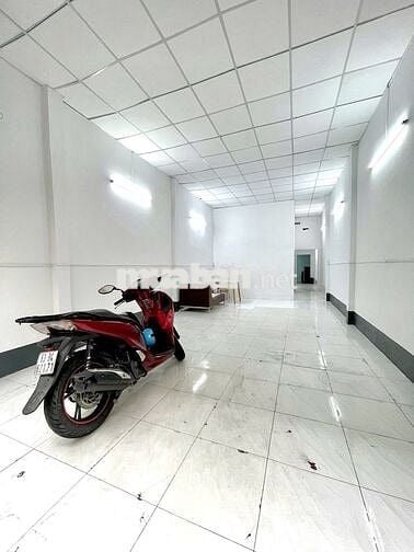 Cho thuê nhà c4 rộng HXT thông cộng Hoà 4.5x22m vị đẹp giá 15 triệu