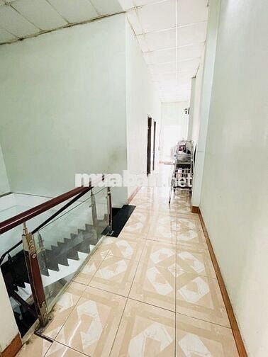 Bán nhà mặt tiền Lê Văn Lương Quận 7, 124m², tiện kinh doanh,giá 16 tỷ