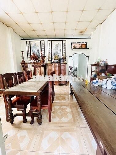 Bán nhà mặt tiền Lê Văn Lương Quận 7, 124m², tiện kinh doanh,giá 16 tỷ