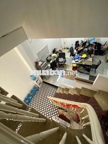 Cho thuê tầng trệt nhà nguyên căn – Nguyễn Hữu Cảnh, Q. Bình Thạnh