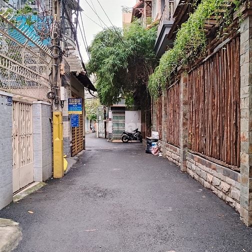 Toà nhà 9 tầng đường Nguyễn Văn Trỗi (8mx12m). Giá 31 Tỷ