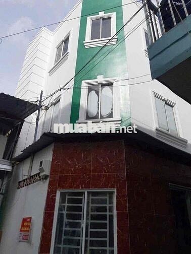 cho thuê nhà nguyên căn.1 trệt 1 lầu có sân thượng . Bình thạnh