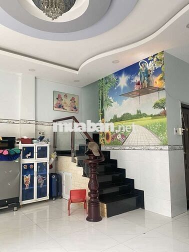 Hẻm xe hơi 4m, nhà đẹp ở liền, 31m2, XVNT, BT, gần Hàng Xanh, 4.9 tỉ