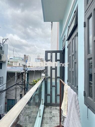 Hẻm xe hơi 4m, nhà đẹp ở liền, 31m2, XVNT, BT, gần Hàng Xanh, 4.9 tỉ