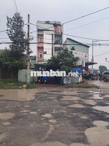 Cho thuê phòng rộng thoáng mát lầu 1