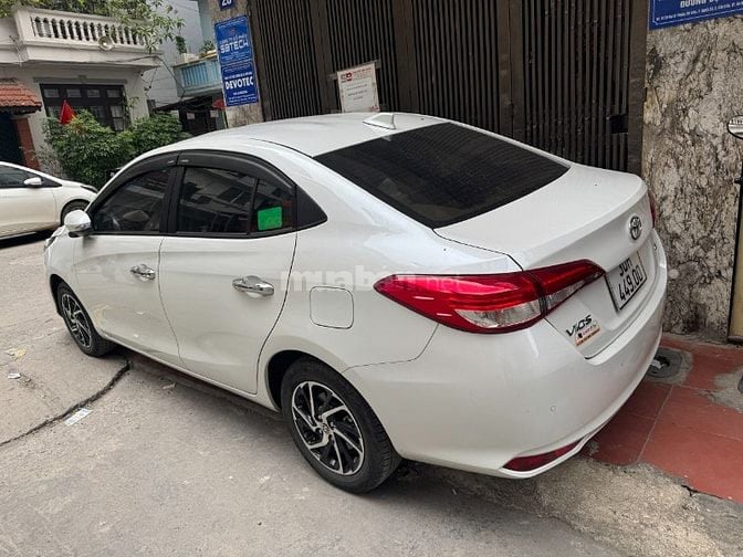 Xe vios tại Hà Nội của gia đình đi
