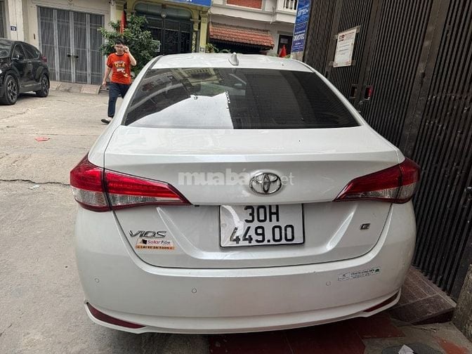 Xe vios tại Hà Nội của gia đình đi