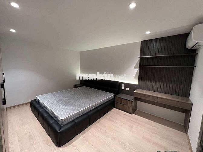 GIÁ 4.7 TỶ! TẬP THỂ THANH XUÂN - TX: 110M², TẦNG 2 - FULL NỘI THẤT!