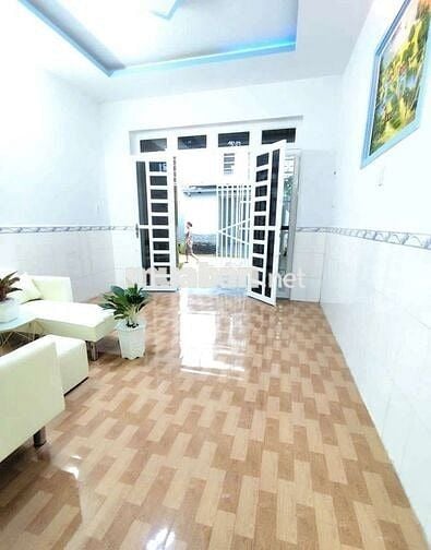 Nhà Hóc Môn 1trệt 1 lầu, đường ô tô, có sân giá rẻ