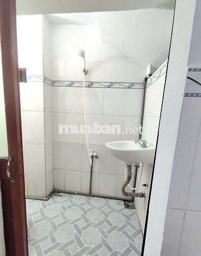 Nhà Hóc Môn 1trệt 1 lầu, đường ô tô, có sân giá rẻ