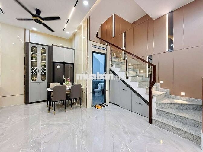 Bán nhà mới , 3 tầng ,hxh ,đường Thống Nhất Gò Vấp