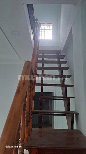 Bán nhà sát bên Sư Phạm Kỹ Thuật đường 5 Linh Chiểu 61m2 1tr1l 