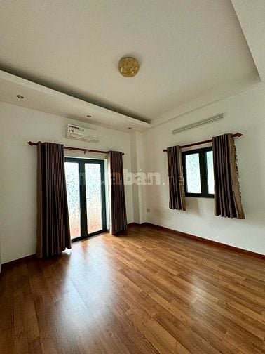 Cho Thuê Nhà MT Vạn Kiếp 7mx15m ngay Phan Xích Long Khu sần uất F&B