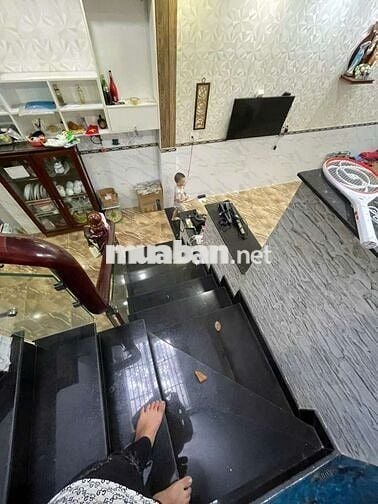 NHÀ ĐẸP MT VITRI ĐẸP ĐƯỜNG XE TẢI FUNL NỘI THẤT GIÁP TÂN BÌNH