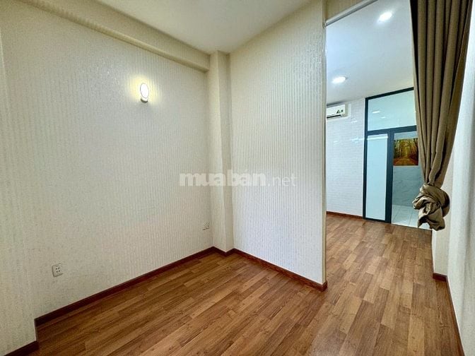 Cho Thuê Nhà MT Vạn Kiếp 7mx15m ngay Phan Xích Long Khu sần uất F&B