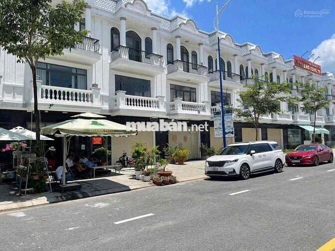 Bán gấp căn nhà 1trệt2 lầu ở Trong Sài Gòn Giá 2ty3 Bán gấp căn nhà 1trệt2 lầu ở Trong Sài Gòn Giá 2ty3