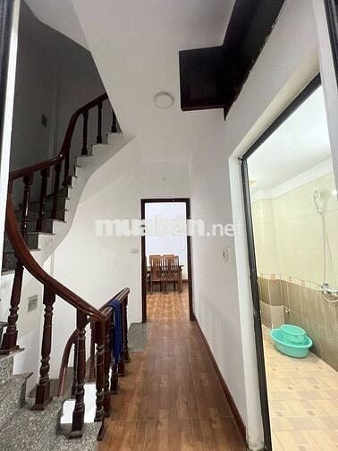 BÁN NHÀ TÂY HỒ - LẠC LONG QUÂN, GẦN HỒ TÂY (Chỉ 8.5 tỷ) BÁN NHÀ TÂY HỒ - LẠC LONG QUÂN, GẦN HỒ TÂY (Chỉ 8.5 tỷ)