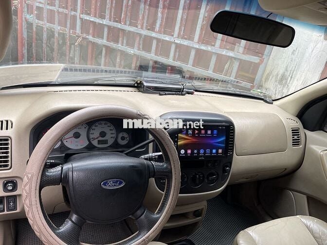 Ford Escape 2004 3.0 V6 - 99000 km
