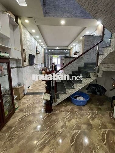 NHÀ ĐẸP MT VITRI ĐẸP ĐƯỜNG XE TẢI FUNL NỘI THẤT GIÁP TÂN BÌNH