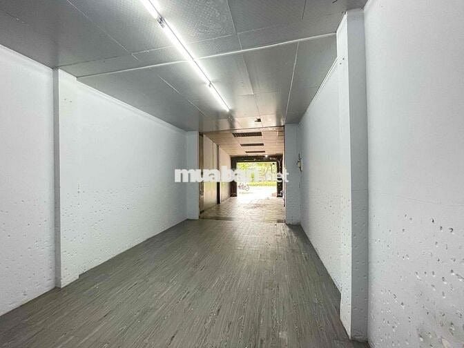 Mặt bằng kinh doanh 100m2 Trần Xuân Soạn