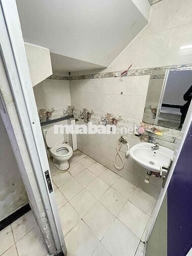 Mặt bằng kinh doanh 100m2 Trần Xuân Soạn