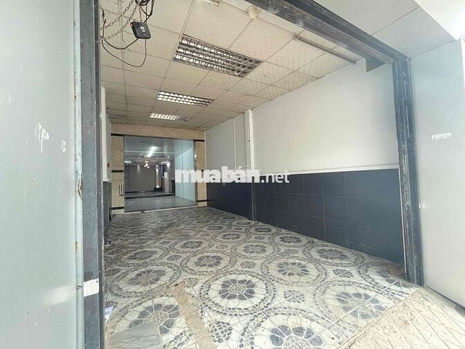 Mặt bằng kinh doanh 100m2 Trần Xuân Soạn