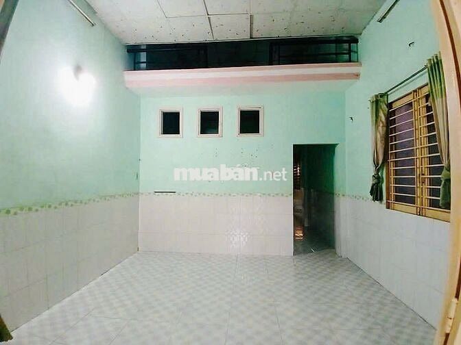 Vỡ nợ nên bán gấp căn nhà, nhà ở Hóc Môn, DT56m2, giá710 triệu.