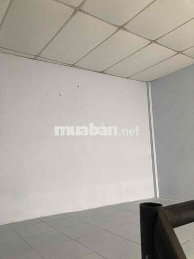 Nhà liền kề gần ngã tư bình triệu không ngập nước