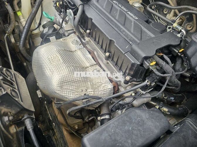 Ô tô SsangYong Tivoli 1.6AT 2015 màu Bạc