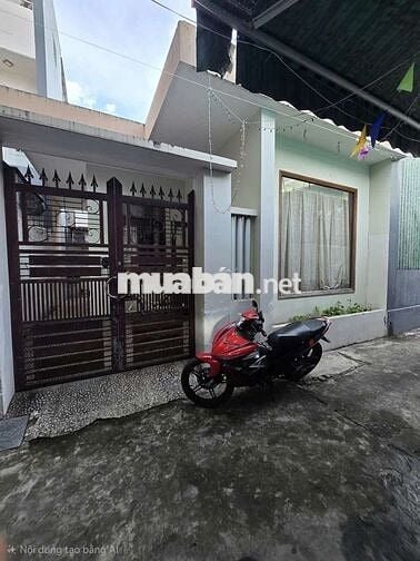 Bán gấp nhà 102m2 ngập sâu nhất là đến mắt ....