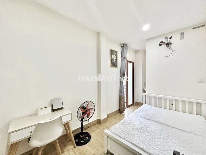 Bán căn hộ chung cư - Nguyễn Kiệm, P. 4, Phú Nhuận - Giá 5 Tỷ