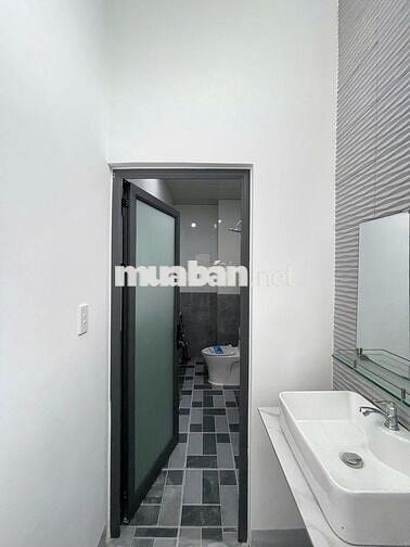 NHÀ MỚI HOÀN THIỆN – PHÁP LÝ RÕ RÀNG – TRUNG TÂM KHU DÂN CƯ HIỆN HỮU