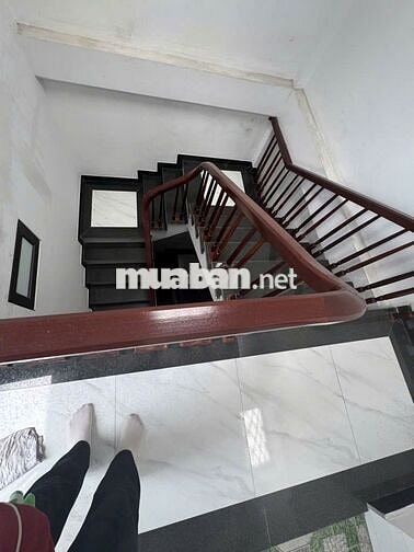 Bán nhà Nguyễn Khang-40m ra đường oto tránh-nhà 5 tầng-mới đẹp,NT xịn