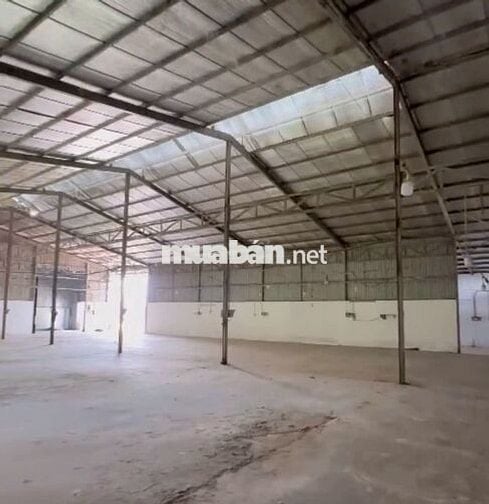 Cần cho thuê gấp kho ở Nguyễn Văn Linh diện tích 850m2 có điện 3 pha
